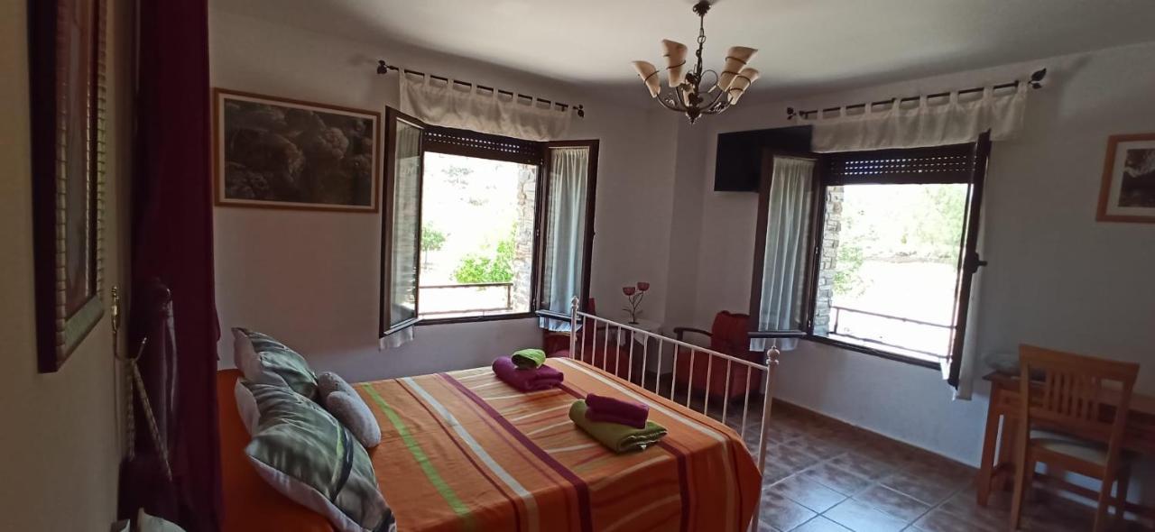 Casa Rural Al-Mofrag Y Apartamentos El Mirador De Monfraguee Villarreal de San Carlos Dış mekan fotoğraf